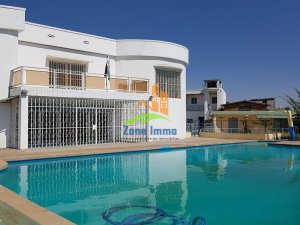 Annonce location villa étage f7 piscine ivandry Antananarivo Madagascar
