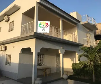 Vente Saly Grande villa piscine 7 chambres Saly Portudal Sénégal