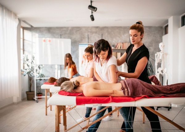 cours de massage professionnel à distance
