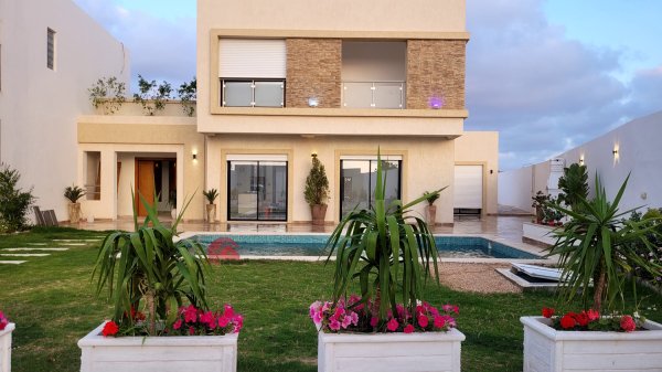vente villa piscine djerba houmt souk Tunisie