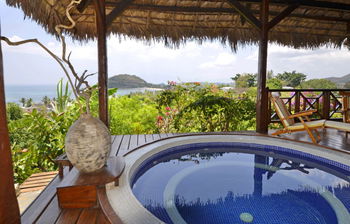 Vente villa jacuzzi vue panoramique Ile Nosy Be Madagascar Ile Nosy Be