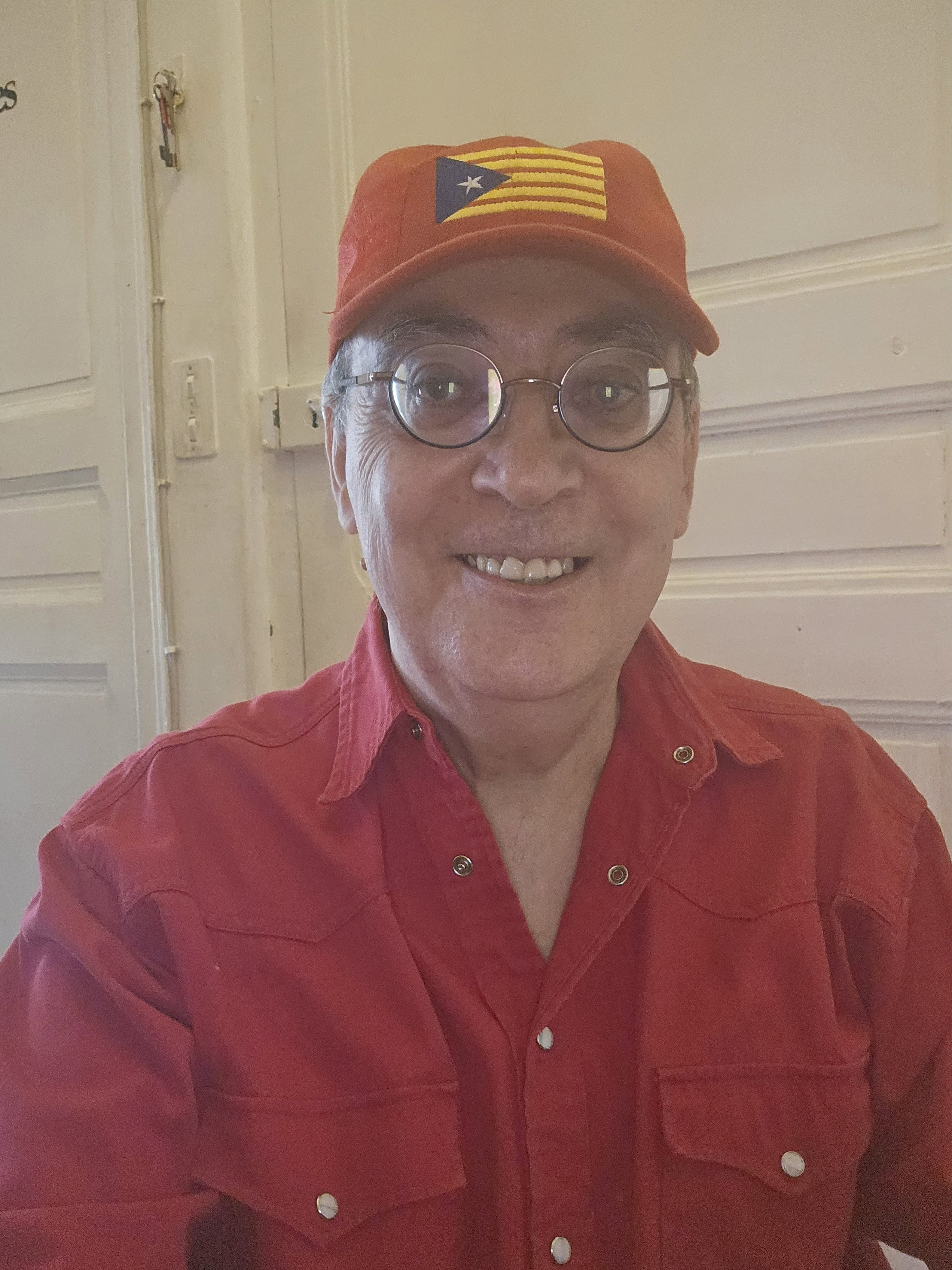 Joan chez lui