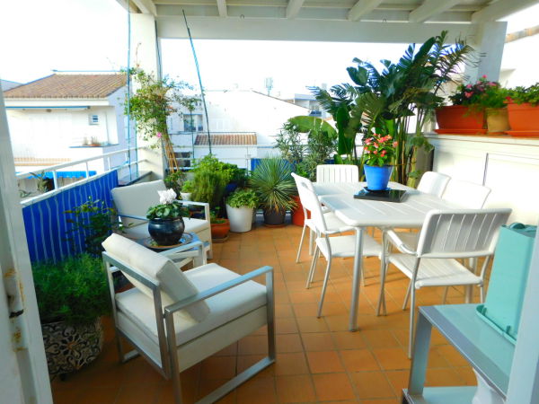 Appartement 2 chambres et terrasse sur la promenade du front de mer de Roses, Costa Brava