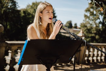 Chanteuse pour cérémonie laique PARIS Charny Seine et Marne