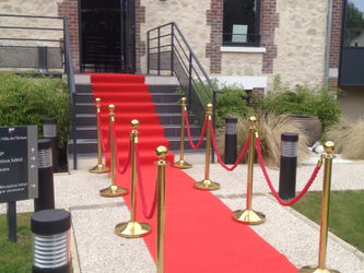 Location des tables chaises tapis rouge
