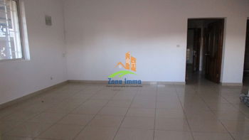 Location villa basse f3 ambatobe Antananarivo Madagascar
