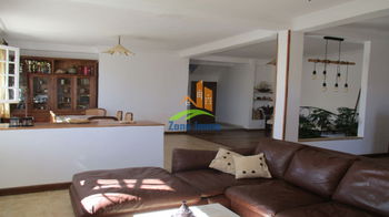 Location Appartement T4 meublé duplex Andoharanofotsy Madagascar