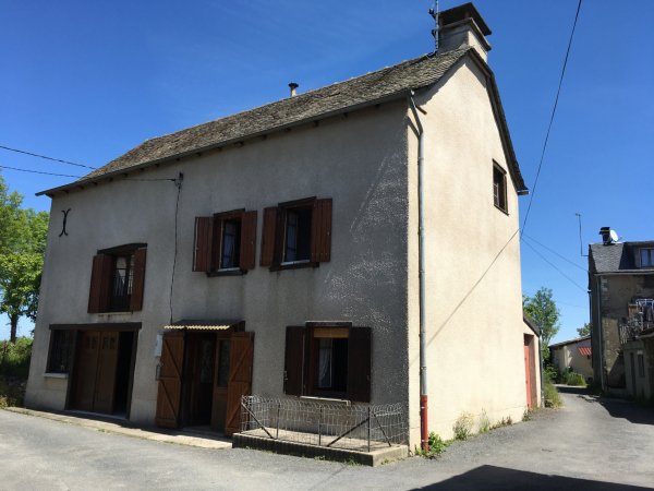 Echange Maison dans l'Aveyron contre maison Espagne ou Portugal Réquista