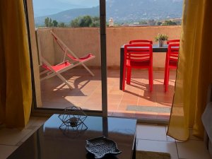 Vente exclusivité studio belle terrasse 12m2 Calvi Corse