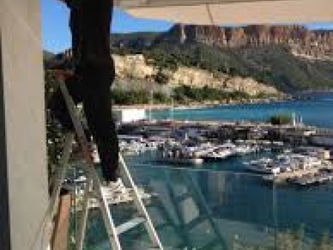 fournisseur installateur toile store Cassis Bouches du Rhône