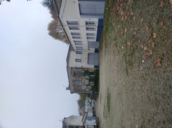 COUR GARAGE / GARDE MEUBLE