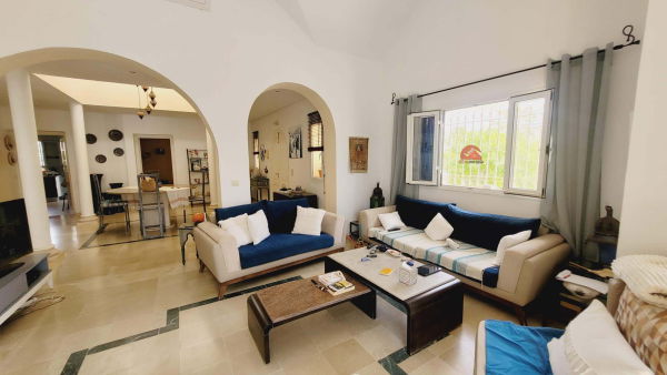 Villa / Salon