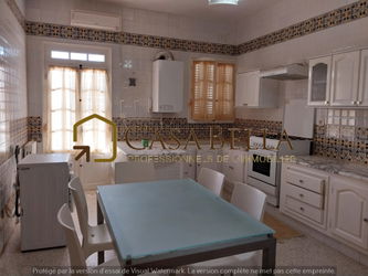 1 location annuelle d&#039;un volumineux étage villa khzema Sousse Tunisie