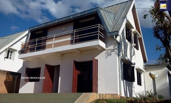Location villa f4 confort ambohibaoréf lv 3010368 Antananarivo Madagascar