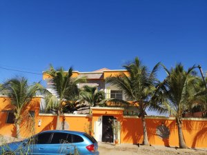 Saly Somptueuse Villa De 400 M2 Zone Résidentielle À 5mn De La Mer