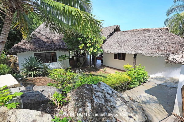 Villa moderne avec piscine