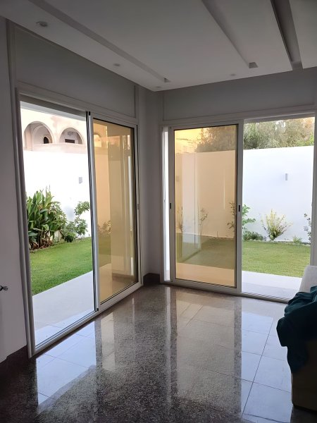 Vente Villa luxe Sidi El Mahrsi Surface 600m² meublé Nabeul Tunisie
