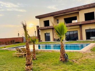 Annonce location Villa luxe route Fès marrakech Maroc