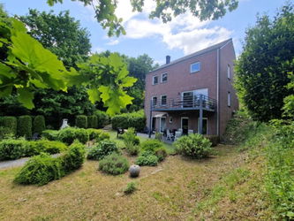 Belgique 6830 Bouillon spacieuse maison récente 4ch 2sdb jardin calme