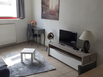 Location Roanne centre studio meublé 26m² parking privatif fibre