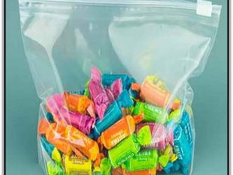 des sacs en plastique zip