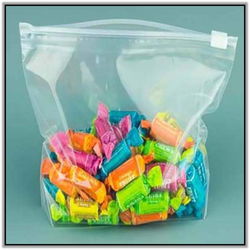 des sacs en plastique zip