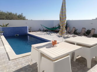 villa d’architecte piscine location annuelle Djerba Tunisie