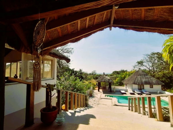 Villa moderne avec piscine