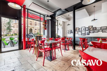 SALLE DE RESTAURANT