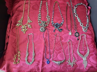 vend collection bijoux ancien Liège Belgique