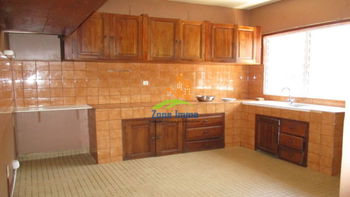 Location Villa étage F5 piscine 1 011m² terrain Androhibe Madagascar