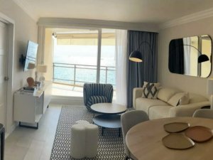 VUE MER ! LOCATION d&#039;1 BEL APPARTEMENT 2 CHAMBRES CARRE D&#039;OR MONTE CARLO