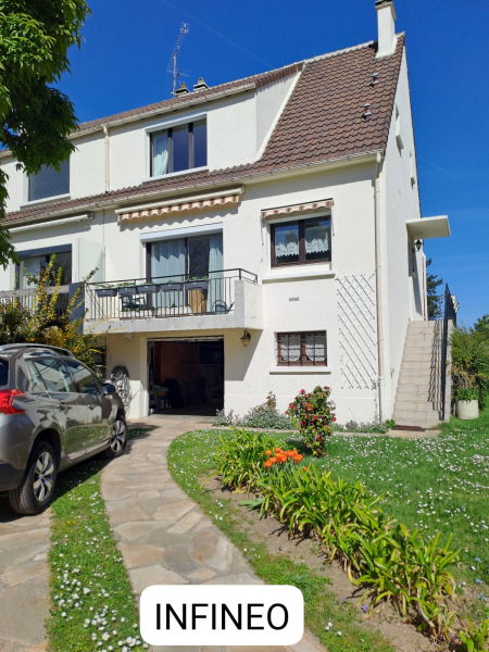 Devant de la maison