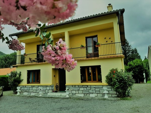 Vente 1 belle maison dans joli vallée Pyrennee Saléchan Hautes Pyrénées