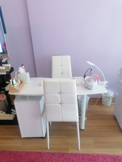 table manicure 