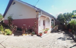 A l'entrée