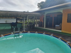 Extérieur plus piscine