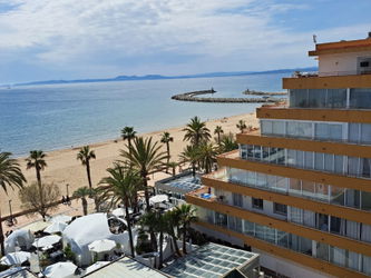 Vente 50m plage 1º ligne appartement terrasse Roses Espagne