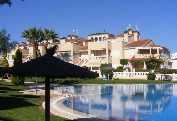Vente 114900 € Playa flamenca bungalow 85 m2 2 ch 2sdb pisc Espagne