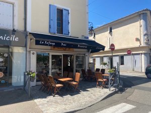 Café, hôtel, restaurant à Pierrelatte / Drôme