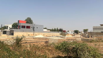 Terrain de 688 mètres carrés à Somone