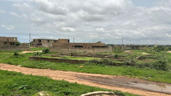 Terrain 500m2 à Nguékhokh
