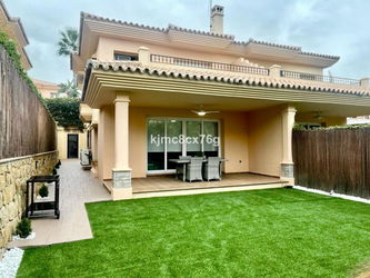 Vente MAISON SEMI-MITOYENNE 3 CHAMBRES RÉNOVÉE À RIVIERA DEL SOL MIJAS