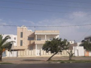 Vente Villa appartement route principale Hay Erriadh Sousse Tunisie