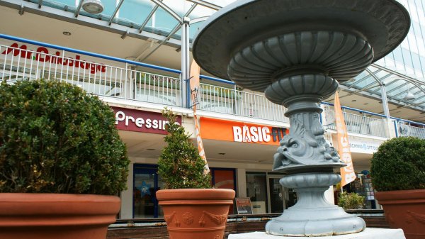 Fonds commerce Vend fond commerce Pressing Celle-Saint-Cloud Yvelines
