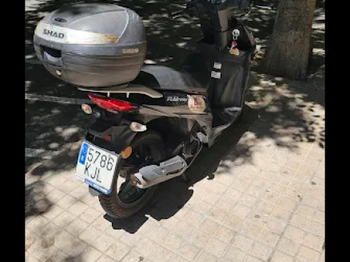 Annonce fonds commerce VENTE COMMERCE LOCATON SCOOTER BARCELONE Espagne