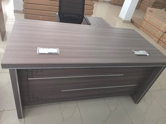 bureau 1m60cm