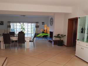 Annonce Vente villa étage f6 piscine 770m&amp;sup2 terrain mandrosoa ivato Antananarivo