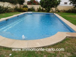 Location villa piscine chauffage quartier Souissi Rabat Maroc