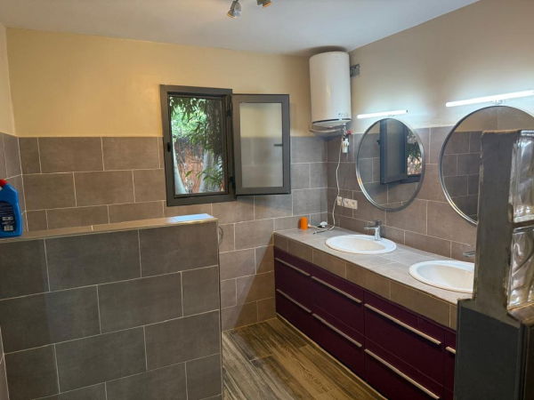 Salle d'eau agréable